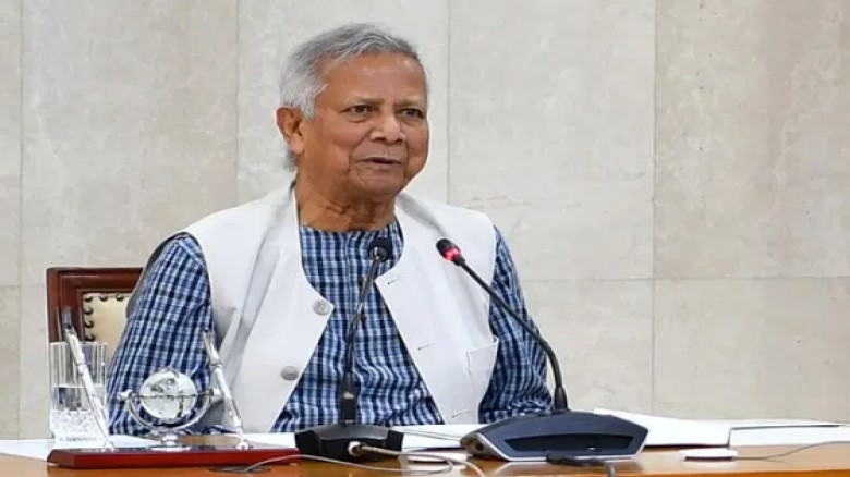 ছবির ক্যাপশন: প্রধান উপদেষ্টাকে মার্চে বেইজিং সফরে নিতে আগ্রহী চীন